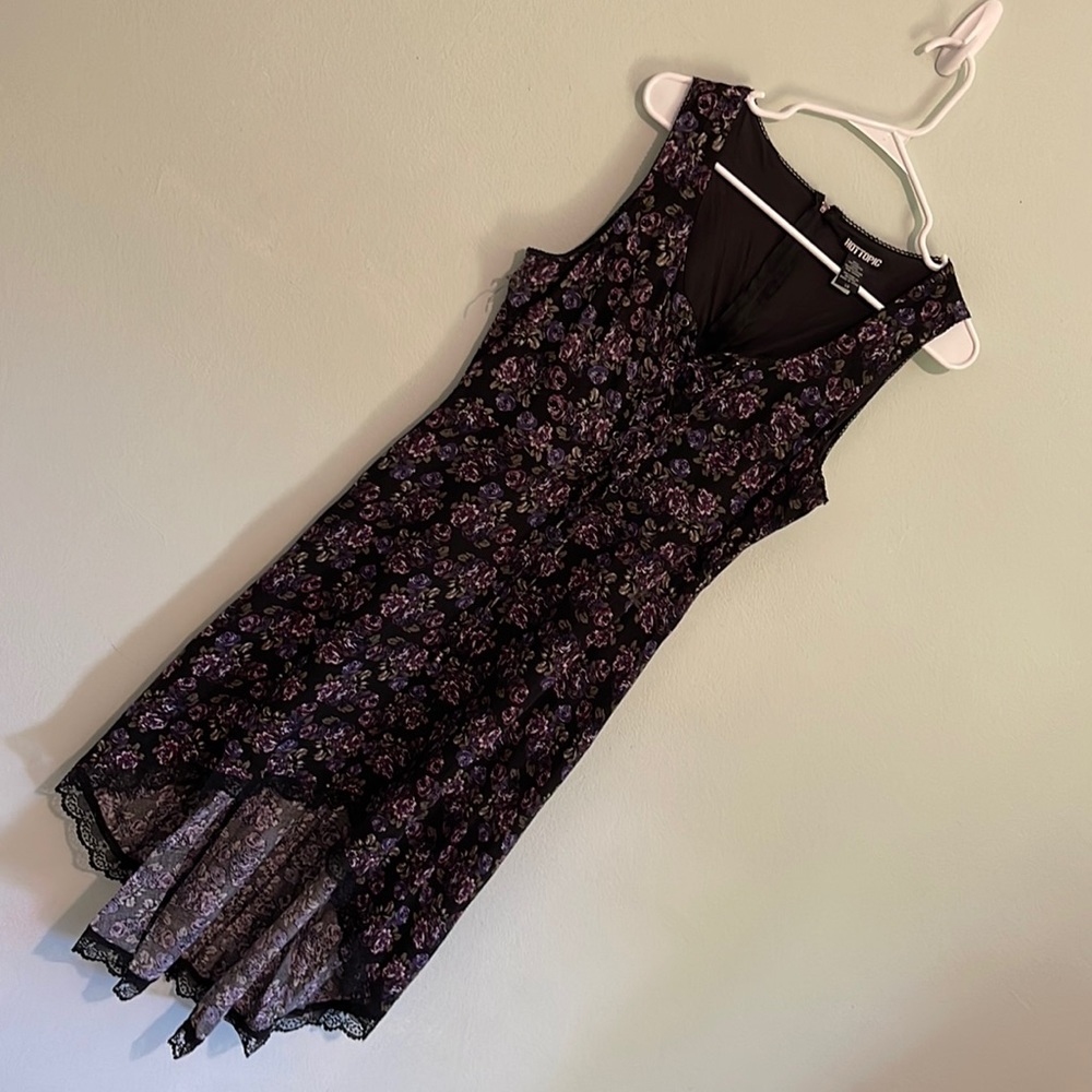 Y2K late 90s hot topic, floral dress size large